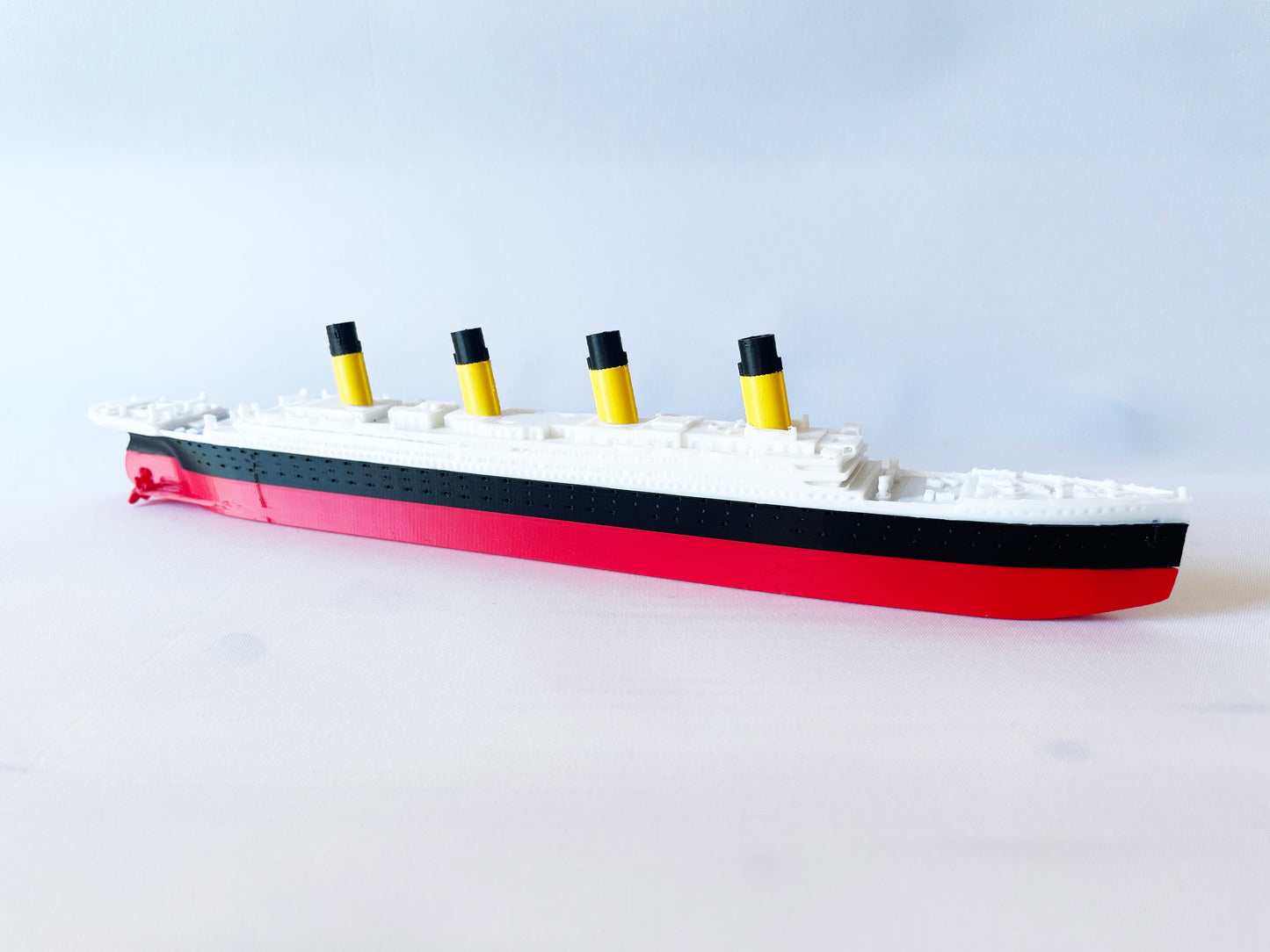 RMS TITANIC 3D Printed Replica Model 11.3 Inch 29cm 1:1000 Scale Titanic cake topper