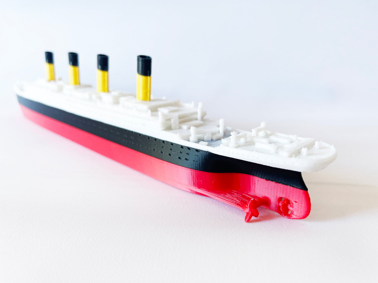 RMS TITANIC 3D Printed Replica Model 11.3 Inch 29cm 1:1000 Scale Titanic cake topper