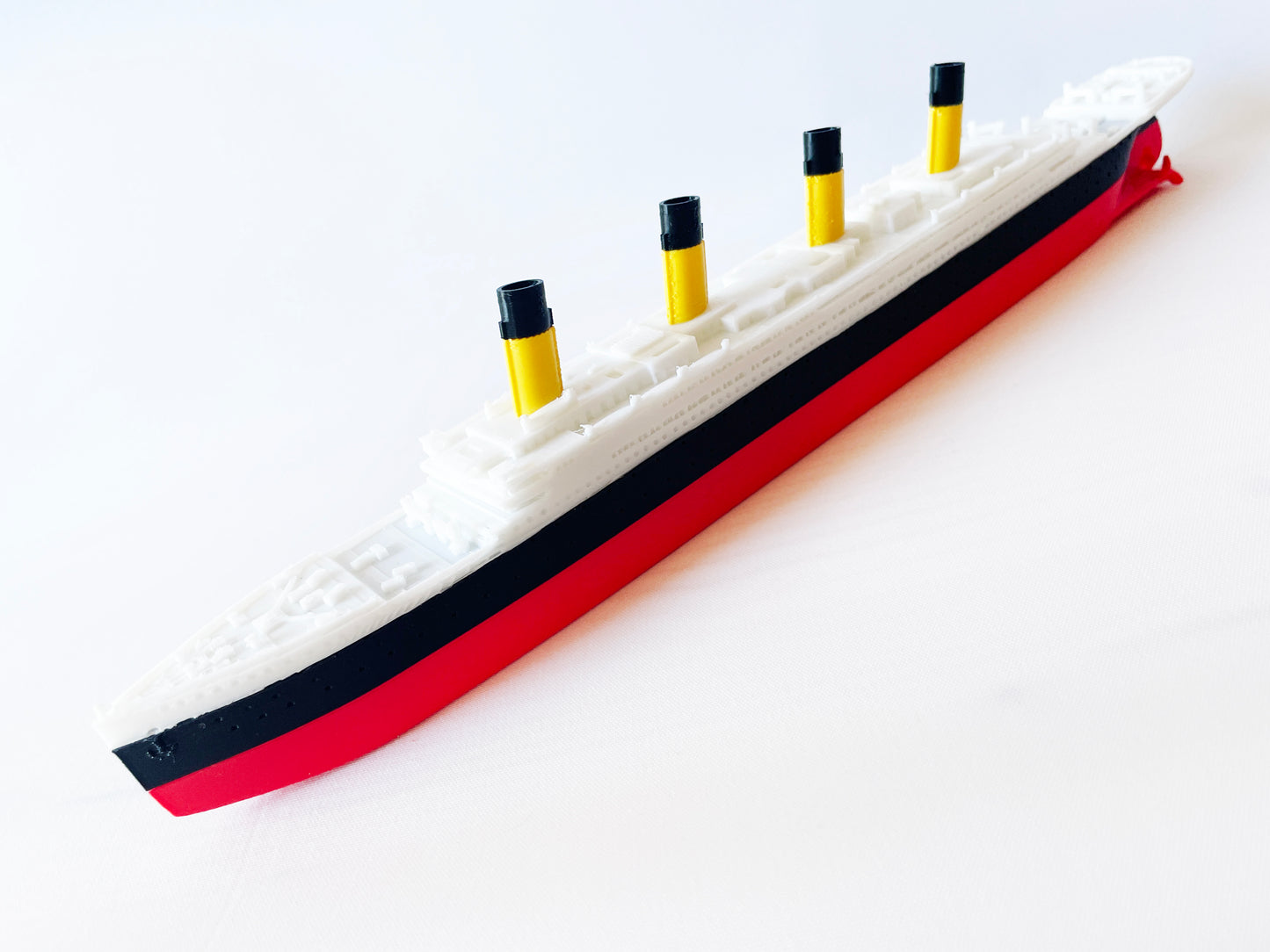 RMS TITANIC 3D Printed Replica Model 11.3 Inch 29cm 1:1000 Scale Titanic cake topper