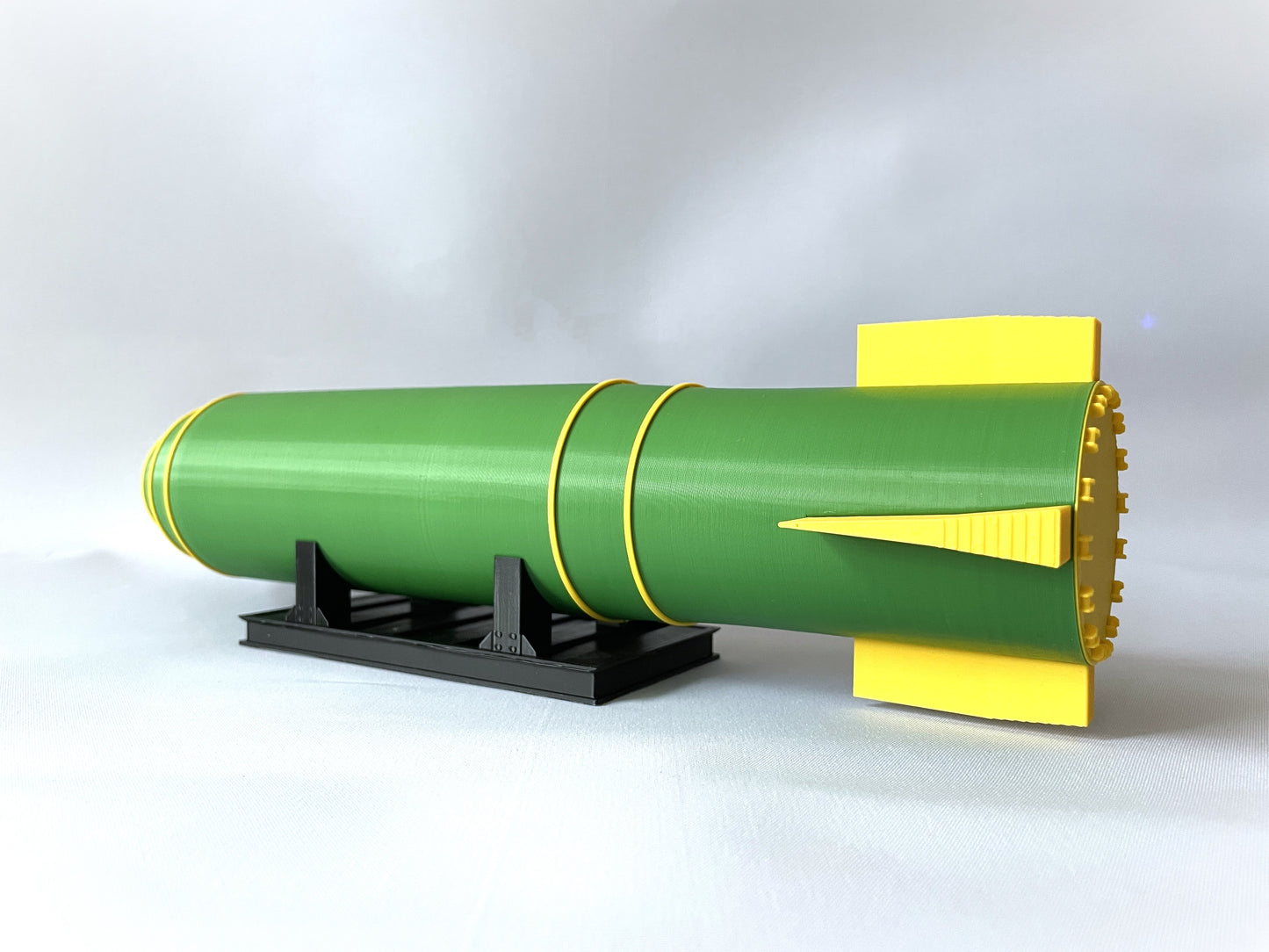 1:24 Scale Mark 17 Thermonuclear Gravity Bomb, Hydrogen Nuke Atom Atomic 3D Printed
