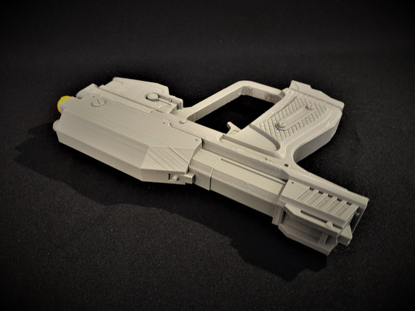 M6G MAGNUM - Sci-Fi Blaster - 3D Printed Replica