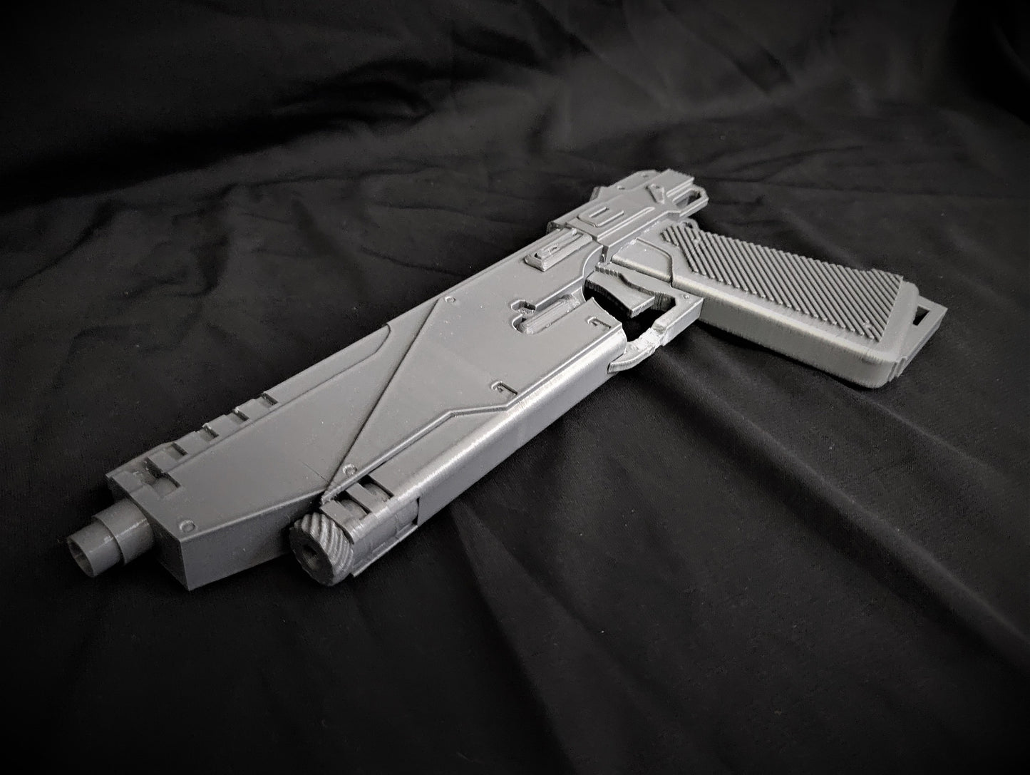 WESTAR-35 - Sci-Fi Blaster - 3D Printed Replica